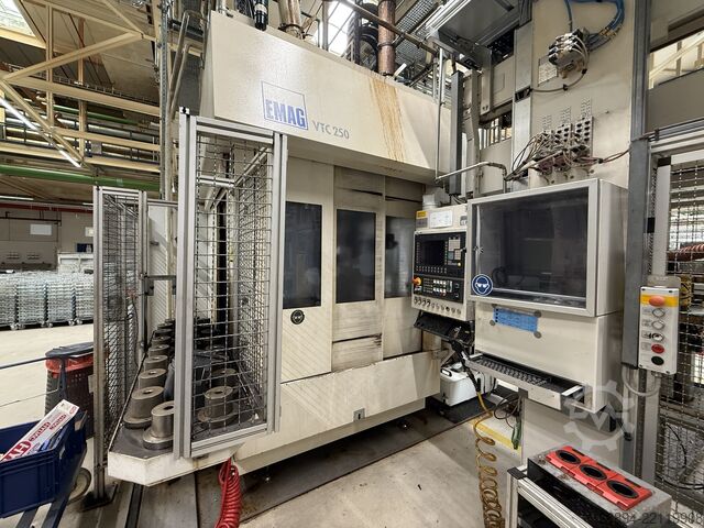 Vertical turning lathe EMAG VTC 250