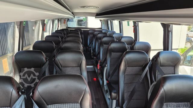 Minibus IVECO 2x Daily 70 Lagerfahrzrug Ferqui Sunrise 2,5 m B