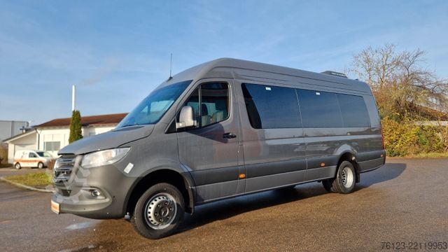 Minibus MERCEDES-BENZ 8 Sprinter Lord Light 22 Sitzer Vorlauffahrzeug
