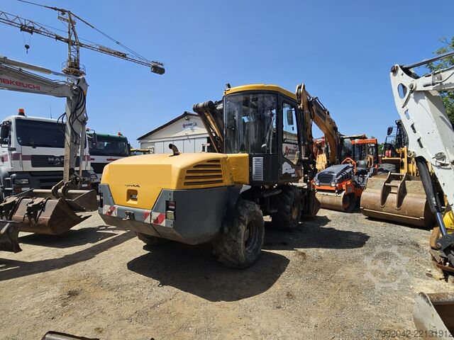 Mobile excavator MECALAC 12 MXT