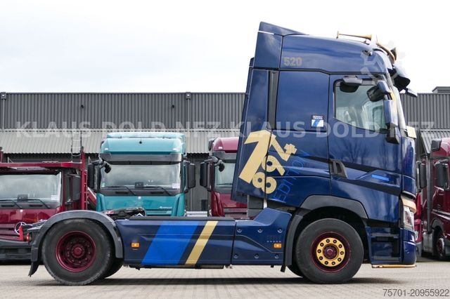 Standard tractor unit RENAULT T 520 Retarder 2-XL-Tank Standklima Sondermodell