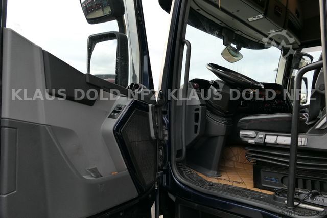 Standard tractor unit RENAULT T 520 Retarder 2-XL-Tank Standklima Sondermodell