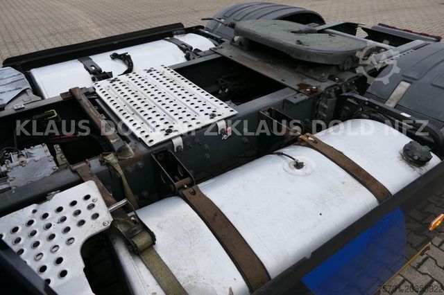 Standard tractor unit RENAULT T 520 Retarder 2-XL-Tank Standklima Sondermodell