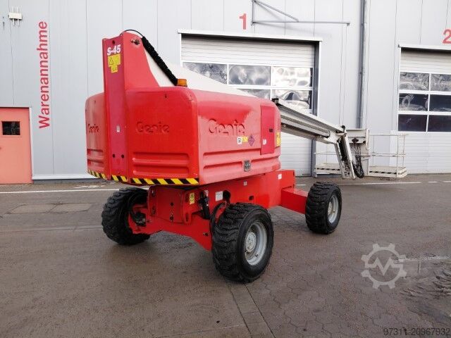 Telescopic work platform Genie S-45