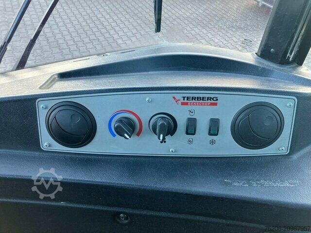 Tractor unit Terberg RT223 4x4