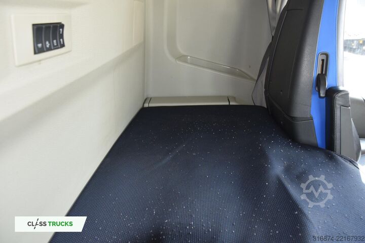 Standard tractor unit VOLVO FH 500 Globetrotter XL Varios