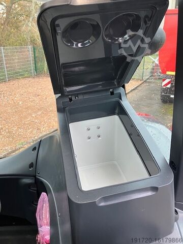 Tractors (haulers) Valtra T235 V 2A1