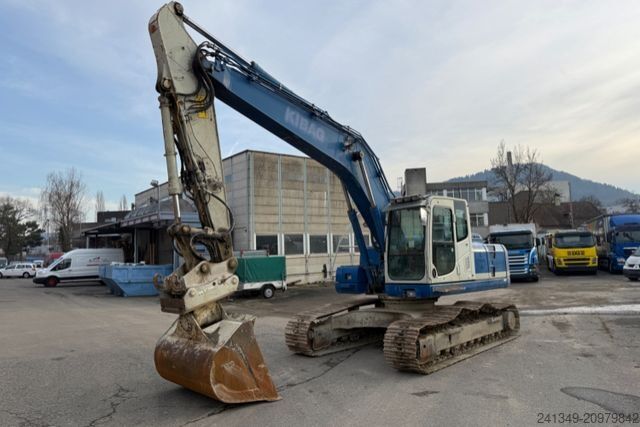 Chain excavator KOMATSU PC210LC-8 Oilquick 2x Schaufeln