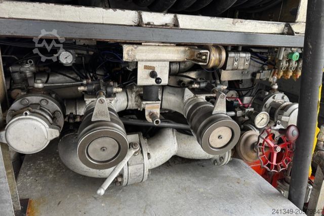 Tanker truck RENAULT Lander 430 8x2 23'300L