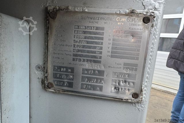 Tanker truck RENAULT Lander 430 8x2 23'300L