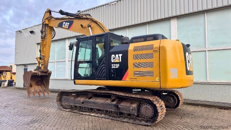 Crawler excavator CAT 323 F L      2017