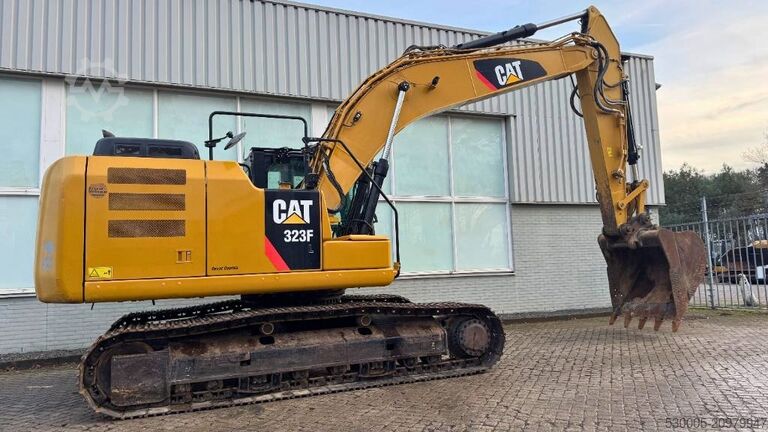 Crawler excavator CAT 323 F L      2017