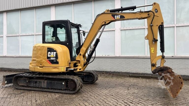 Mini excavator CAT 305 E2 CR