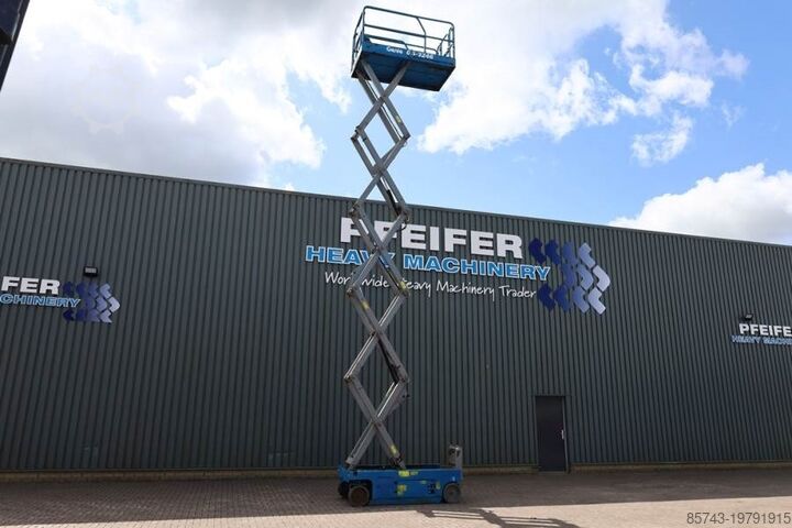 Scissor lift Genie GS3246 Electric, Working Height 11.75 m, 318kg Cap