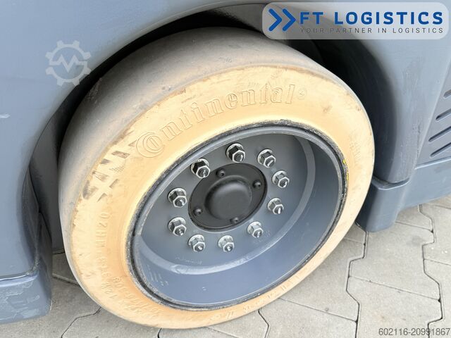 Narrow-aisle forklift Combilift AISLE MASTER 15E TRIPLEX 5250 FREE-LIFT