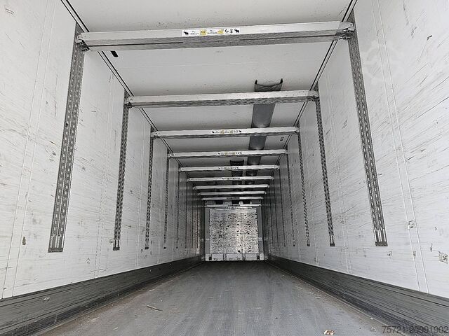 Refrigerated/frozen transport SCHMITZ SKO 24