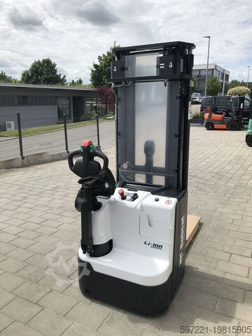 Pallet Stackers Bobcat BSL16N-7i Lithium Triplex Initalhub