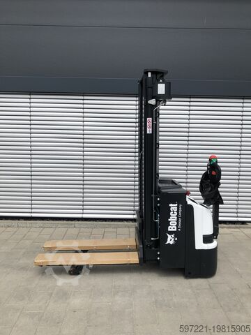 Pallet Stackers Bobcat BSL16N-7i Lithium Triplex Initalhub