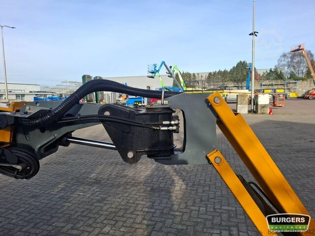 Articulated boom lift Haulotte HA12CJ+