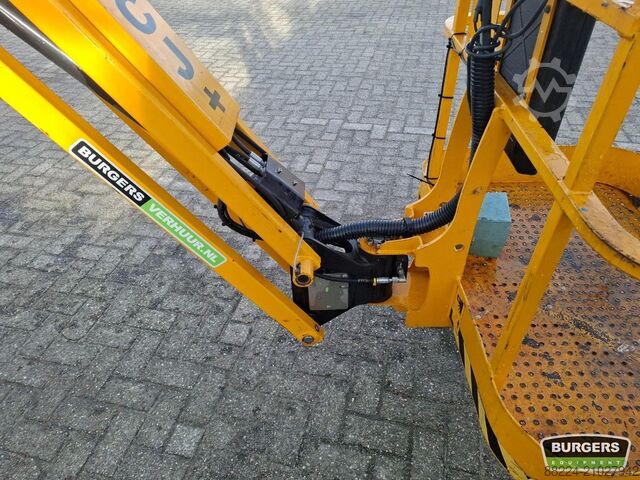 Articulated boom lift Haulotte HA12CJ+