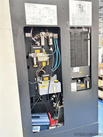 Fräsmaschine Doosan Infracore VMD 450