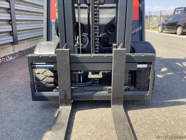 LPG Forklifts Linde H 20 T - 01