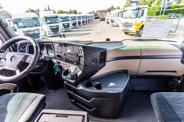 Standard tractor Mercedes-Benz ACTROS 1845 LS