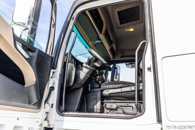 Standard tractor Mercedes-Benz ACTROS 1845 LS