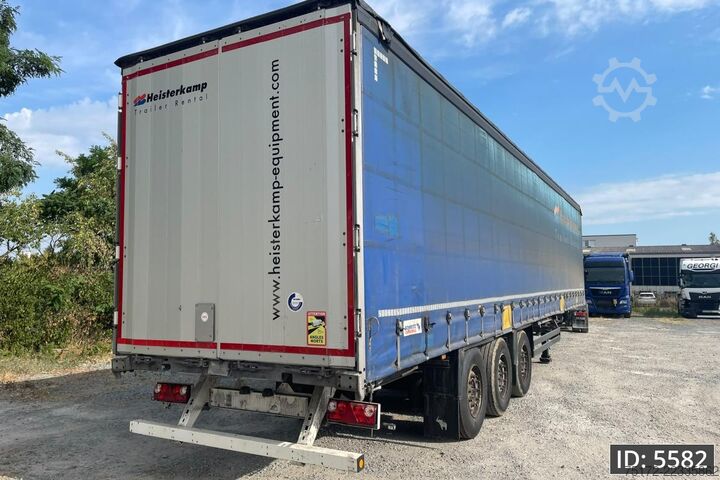 Schiebeplanen Schmitz Cargobull SCB*S3T / Disk brakes / Huckepack