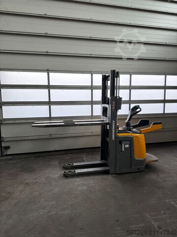 Pallet Stackers Jungheinrich ERC 214 KP Lithium