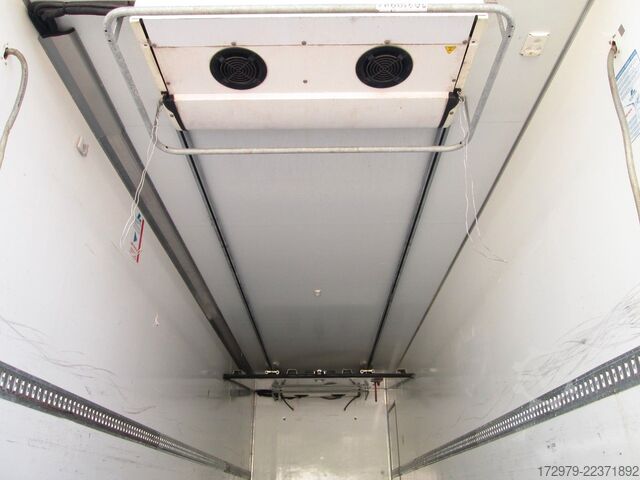 Refrigerated truck DAF LF 280 *2xMaxi Carrier XXL-Kühlkoffer 8.85m*LBW*