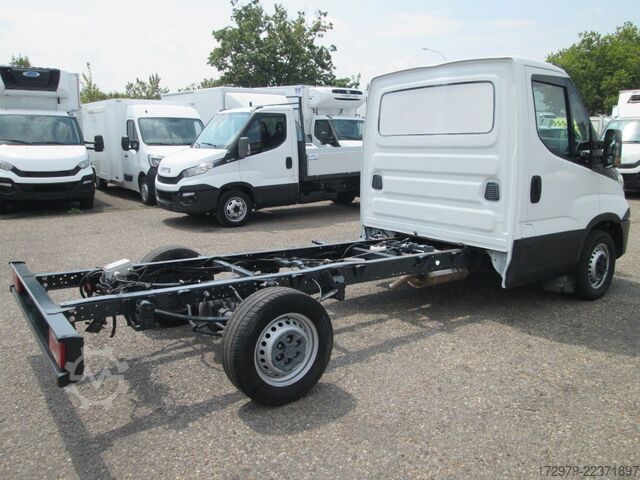 Transporter Fahrgestell IVECO 35 S12 *Fahrgestell*Euro6*