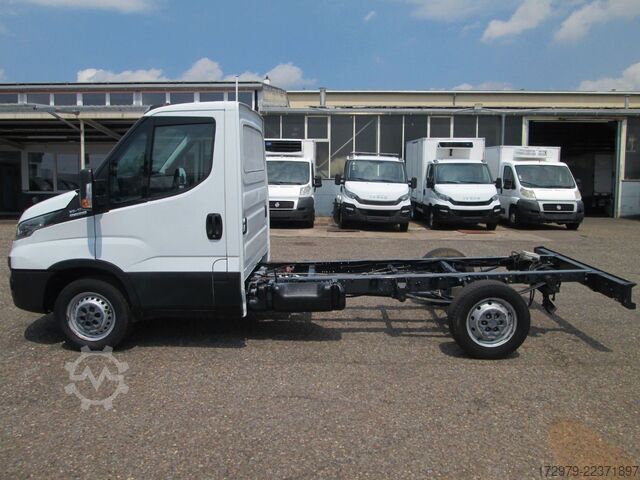 Transporter Fahrgestell IVECO 35 S12 *Fahrgestell*Euro6*