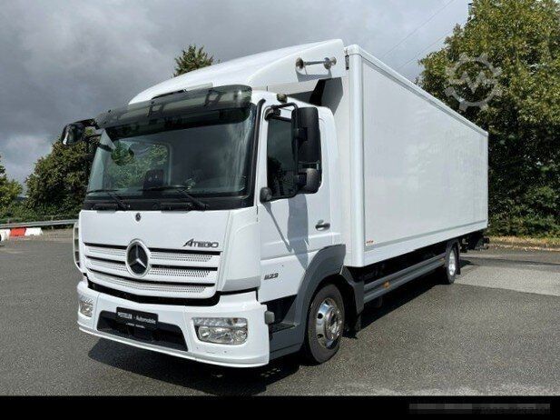 Transporter mit Koffer MERCEDES-BENZ Atego 823 L Koffer 7,30m* LBW 1to*Klima*Alu*TOP