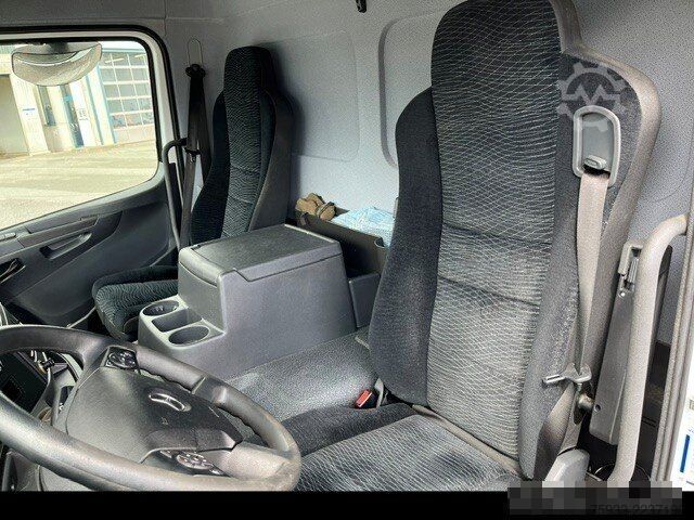 Transporter mit Koffer MERCEDES-BENZ Atego 823 L Koffer 7,30m* LBW 1to*Klima*Alu*TOP