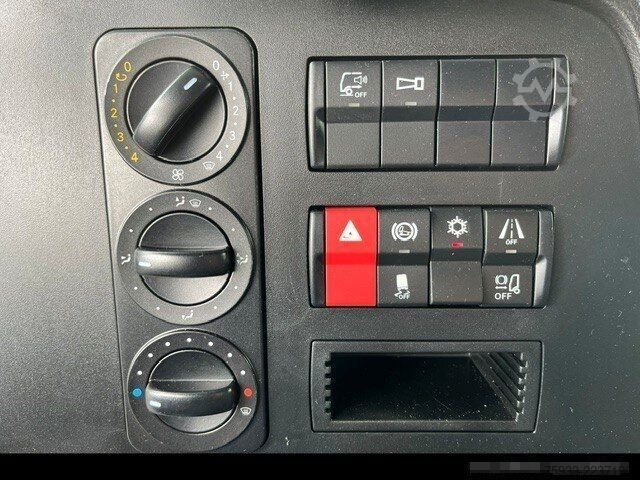Transporter mit Koffer MERCEDES-BENZ Atego 823 L Koffer 7,30m* LBW 1to*Klima*Alu*TOP