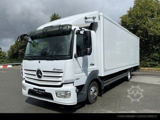 Transporter Fahrgestell MERCEDES-BENZ Atego 823 L Koffer 7,30m* LBW 1to*Klima*Alu*TOP