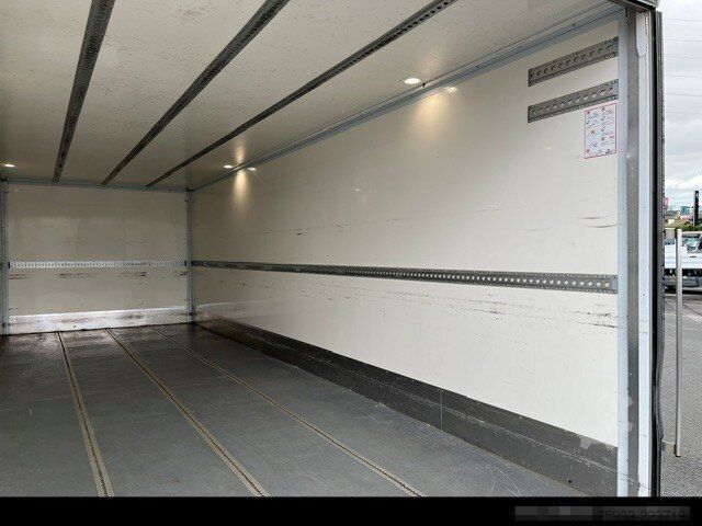 Transporter Fahrgestell MERCEDES-BENZ Atego 823 L Koffer 7,30m* LBW 1to*Klima*Alu*TOP