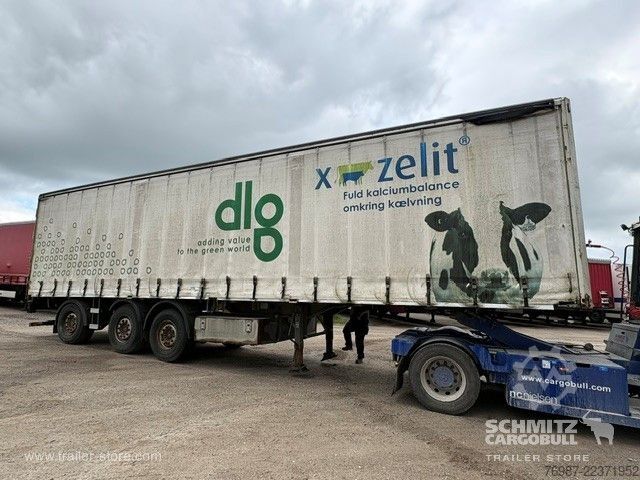 Open semitrailer with tarp  Curtainsider Standard