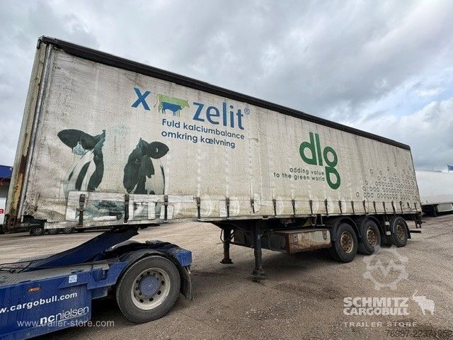 Open semitrailer with tarp  Curtainsider Standard