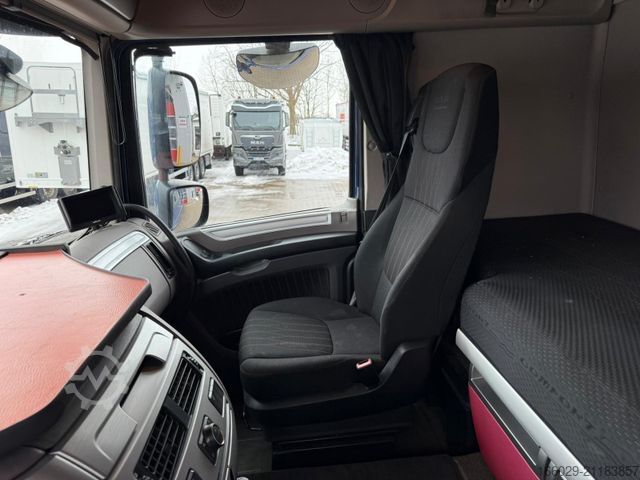 Standard SZM DAF XF 450 FT Schubboden Hydraulik