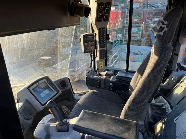 Radlader Caterpillar 966K