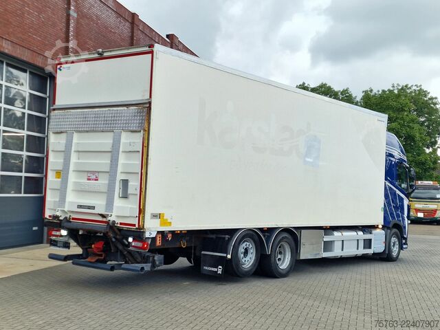Suitcase Volvo FH 13.460 6X2 - full air - WB600 - Leather seat...