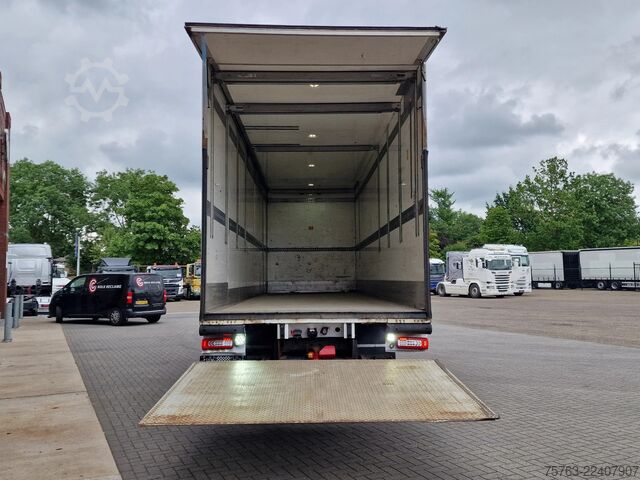Suitcase Volvo FH 13.460 6X2 - full air - WB600 - Leather seat...
