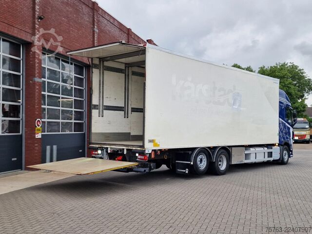 Suitcase Volvo FH 13.460 6X2 - full air - WB600 - Leather seat...
