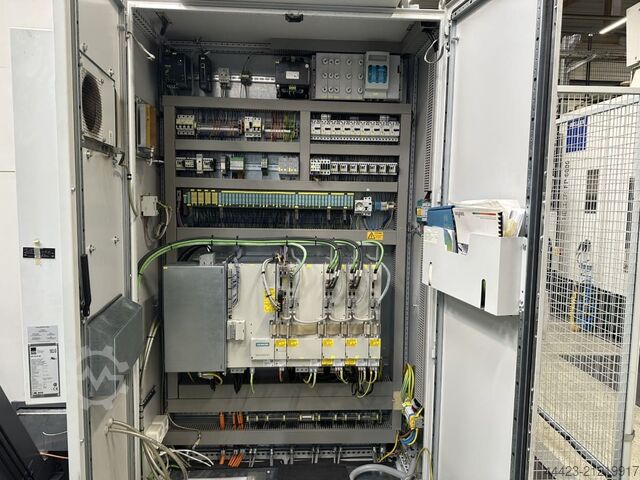 5-Achs Bearbeitungszentrum Matec 30 HVK