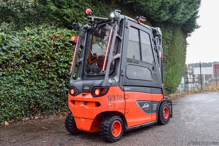 Gabelstapler Linde E25-01 Li ion Triplex