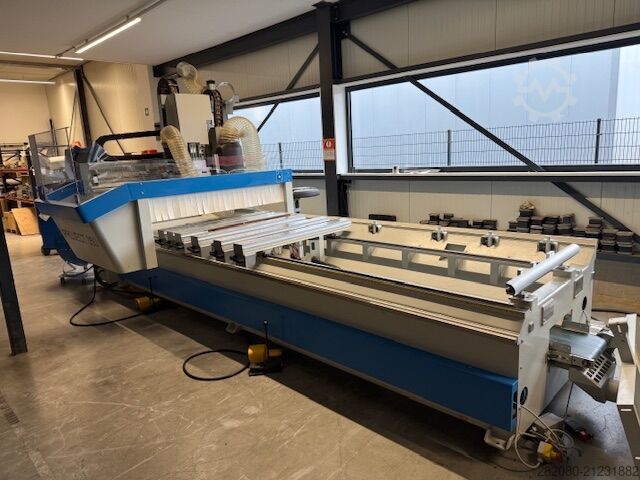 Bearbeitungszentrum Masterwood Project 350