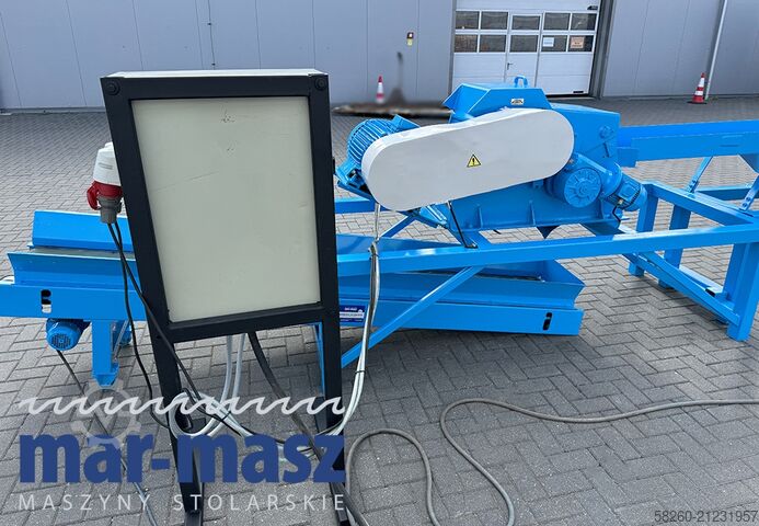 Häcksler / Holzhäcksler Vecoplan 350/140