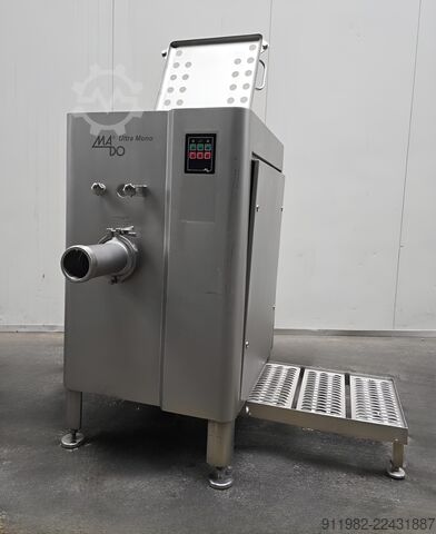 Fleischverarbeitungsmaschine MADO Mélangeur broyeur MEW 723